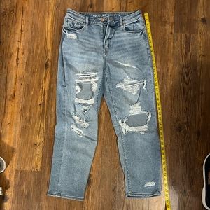 American Eagle mom jean size 10